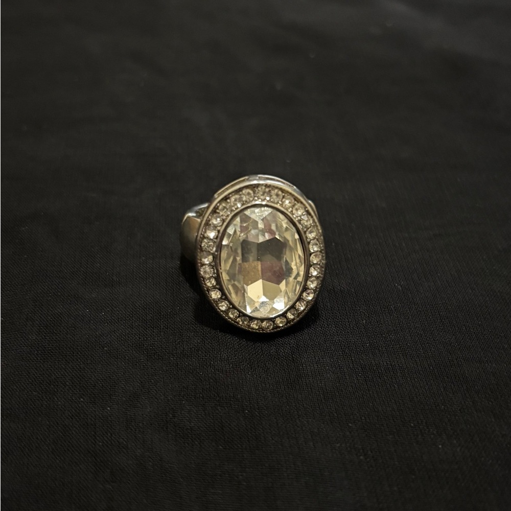 Elegant Silver Faux Crystal Ring - Picture 2 of 3